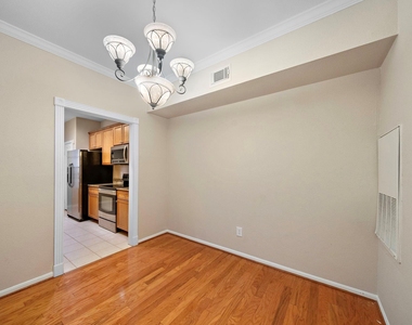 2255 Braeswood Park Drive - Photo Thumbnail 5