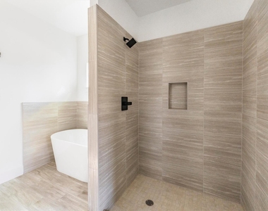 11843 Briarwood Lane - Photo Thumbnail 38