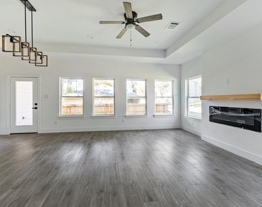 11843 Briarwood Lane - Photo Thumbnail 41