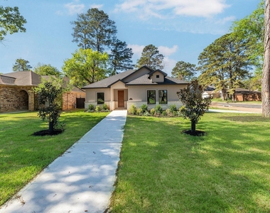11843 Briarwood Lane - Photo Thumbnail 2