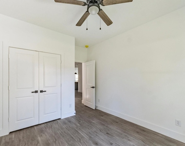 11843 Briarwood Lane - Photo Thumbnail 25