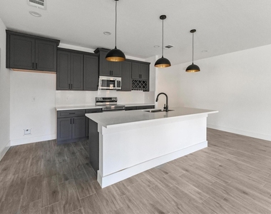 11843 Briarwood Lane - Photo Thumbnail 49