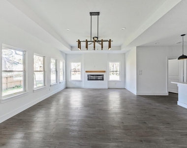 11843 Briarwood Lane - Photo Thumbnail 46