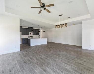 11843 Briarwood Lane - Photo Thumbnail 44