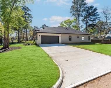 11843 Briarwood Lane - Photo Thumbnail 6