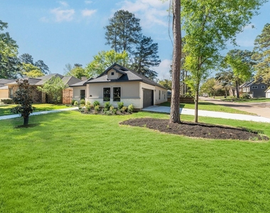 11843 Briarwood Lane - Photo Thumbnail 5