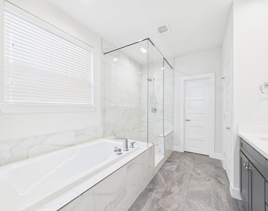 2761 Clinton Drive - Photo Thumbnail 21