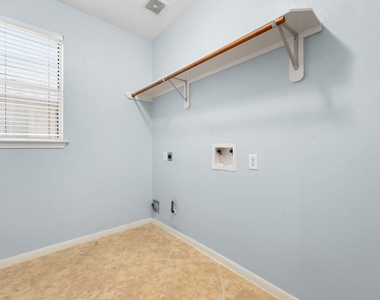 1814 Foster Leaf Lane - Photo Thumbnail 34