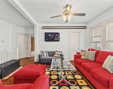 2511 Whitney - Photo Thumbnail 6