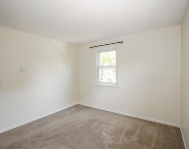 31 Springview - Photo Thumbnail 15