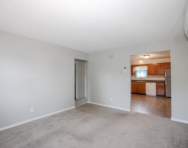 31 Springview - Photo Thumbnail 8