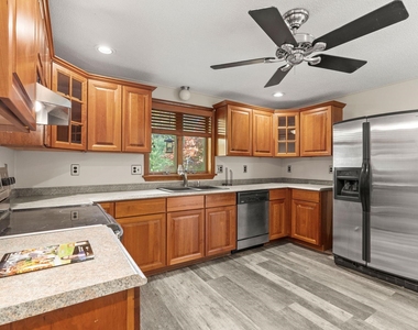125 N Lowell - Photo Thumbnail 11