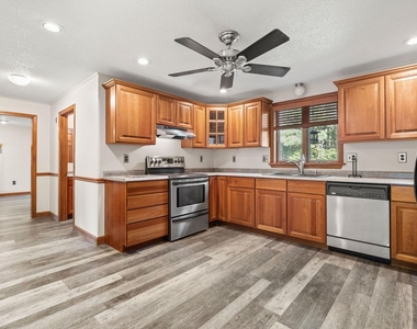 125 N Lowell - Photo Thumbnail 8