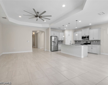 16382 Barclay Court - Photo Thumbnail 8