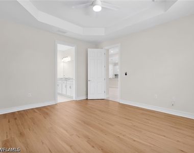 16382 Barclay Court - Photo Thumbnail 18