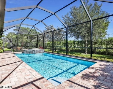 16382 Barclay Court - Photo Thumbnail 32