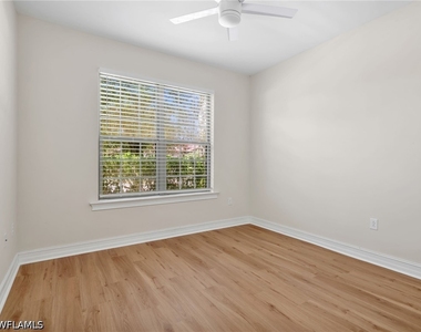 16382 Barclay Court - Photo Thumbnail 22