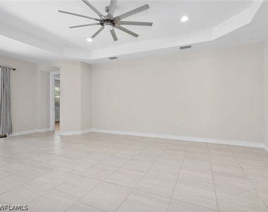 16382 Barclay Court - Photo Thumbnail 10
