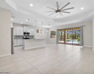 16382 Barclay Court - Photo Thumbnail 7