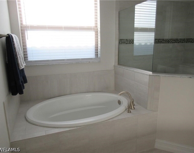 16382 Barclay Court - Photo Thumbnail 2