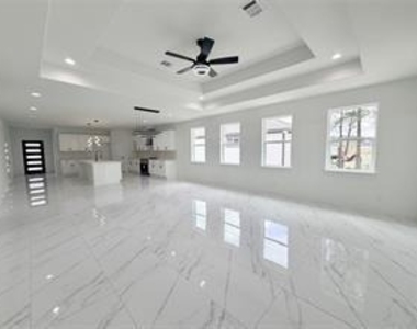 6217 Road 5503 - Photo Thumbnail 4