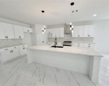 6217 Road 5503 - Photo Thumbnail 2