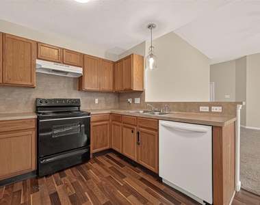 16790 N Bob White Drive - Photo Thumbnail 8