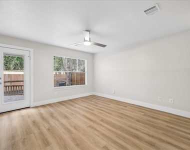 90 N Walden Elms Circle - Photo Thumbnail 9