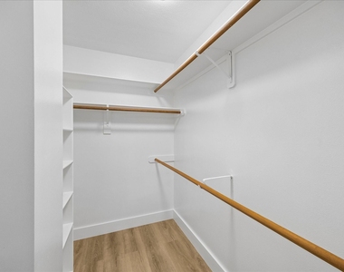 90 N Walden Elms Circle - Photo Thumbnail 16