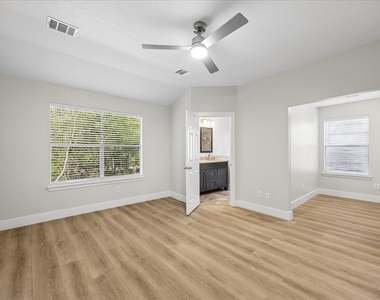 90 N Walden Elms Circle - Photo Thumbnail 13