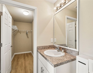 10545 Crossback Lane - Photo Thumbnail 24