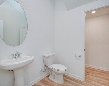 630 Aspen Falls Court - Photo Thumbnail 14
