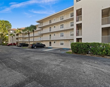 481 Quail Forest Boulevard - Photo Thumbnail 28