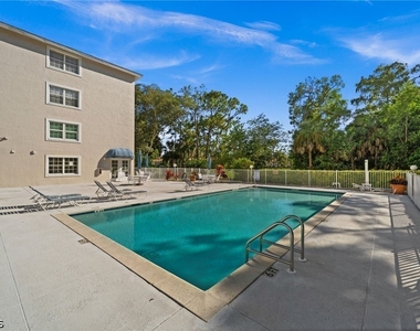 481 Quail Forest Boulevard - Photo Thumbnail 32
