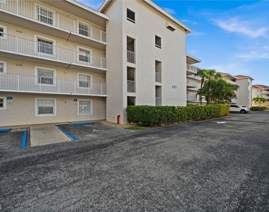 481 Quail Forest Boulevard - Photo Thumbnail 29