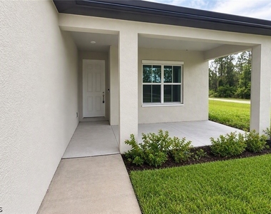 279 Woodburn Drive - Photo Thumbnail 2