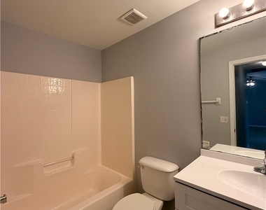 2451 Daniel Avenue N - Photo Thumbnail 2