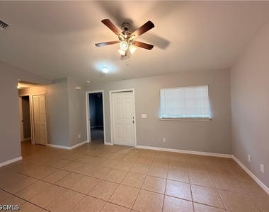 2451 Daniel Avenue N - Photo Thumbnail 5