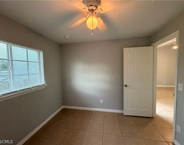2451 Daniel Avenue N - Photo Thumbnail 4