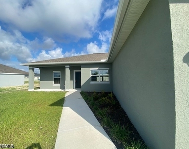 1627 Nw 9th Street - Photo Thumbnail 1