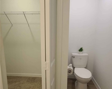1410 Nw 19th Terrace - Photo Thumbnail 6