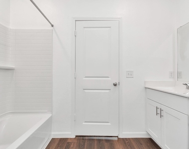 14455 Cedar Ledge Lane - Photo Thumbnail 8