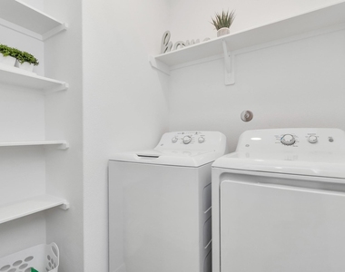 14455 Cedar Ledge Lane - Photo Thumbnail 16
