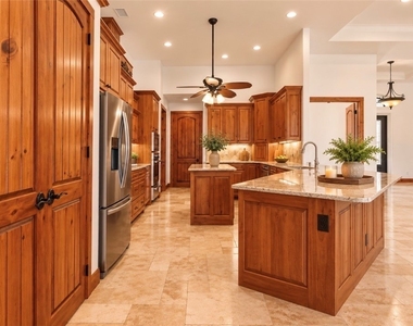 5306 Sw 27th Place - Photo Thumbnail 6