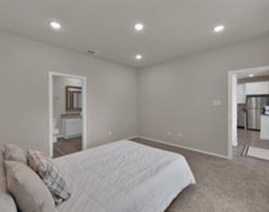 710 Crystal River Road - Photo Thumbnail 5