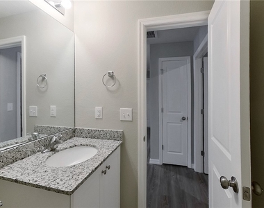 18312 Gibraltar Lane - Photo Thumbnail 11