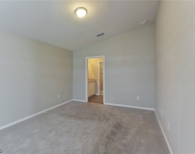 18312 Gibraltar Lane - Photo Thumbnail 12