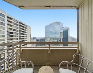 15 Greenway Plaza - Photo Thumbnail 42