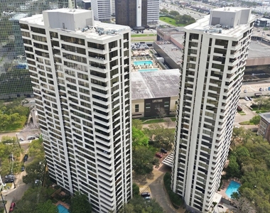 15 Greenway Plaza - Photo Thumbnail 46