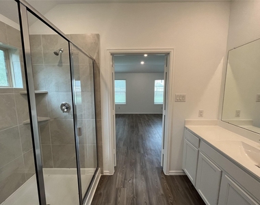 3510 Veridian Shadow Court - Photo Thumbnail 9